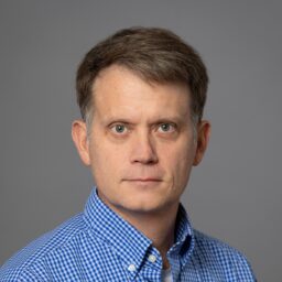 Headshot of Tim Ogden