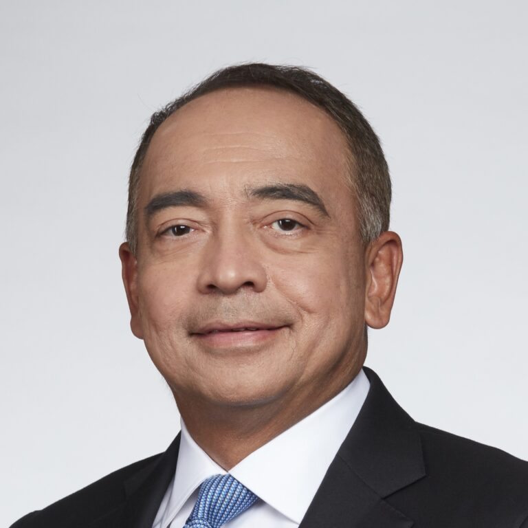 Tan Sri Nazir Razak _ Corp Photo