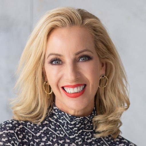 Julie Nestor headshot