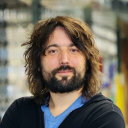 Headshot of Tom Szaky